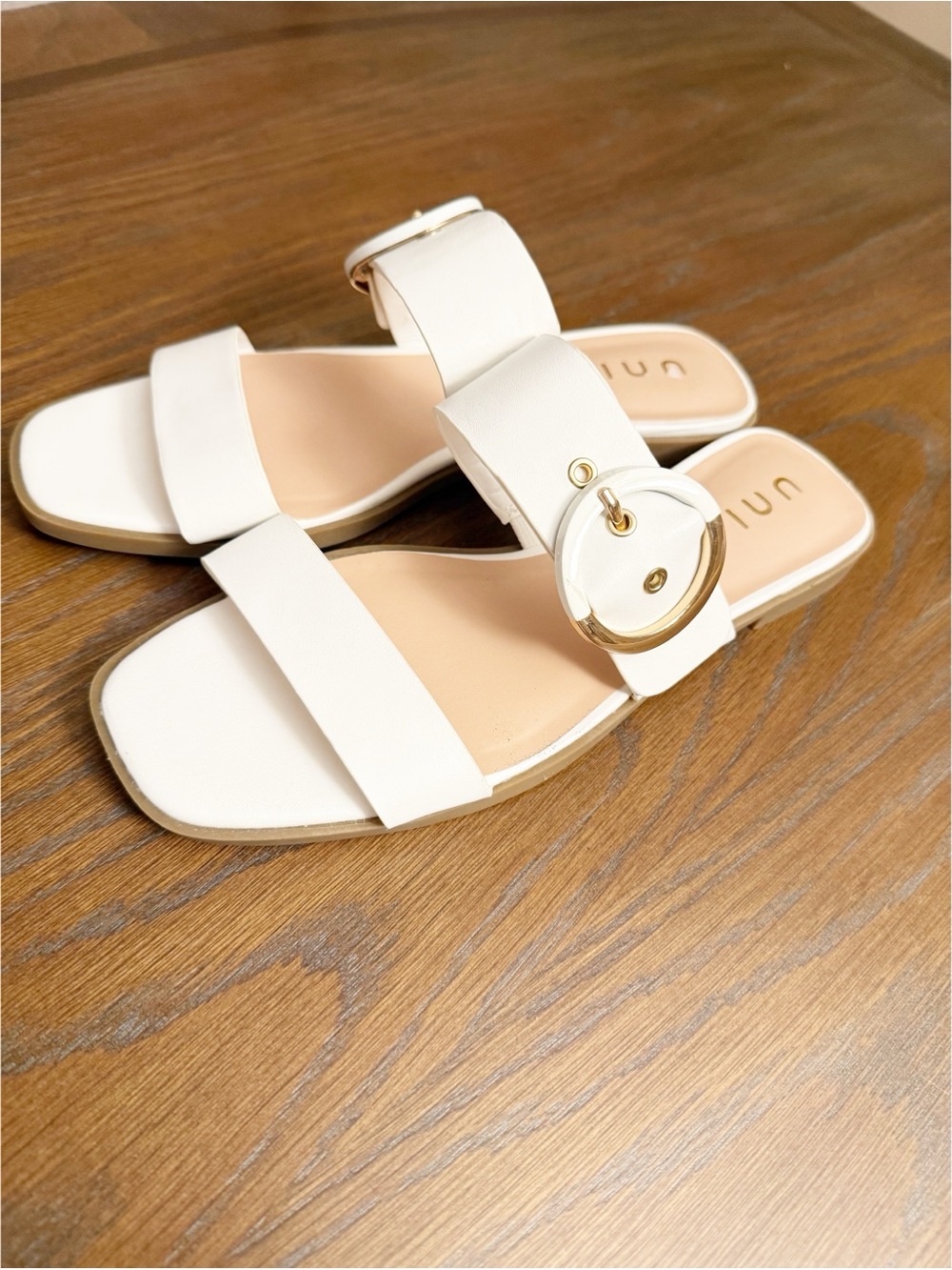 Unisa White Buckle Slide Sandals Size 8.5